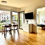 Lendaddicted By Bestchoice With Parking Apartment